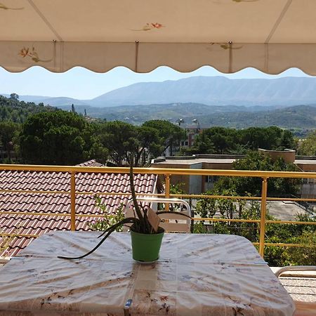 Sara Guesthouse ベラト エクステリア 写真